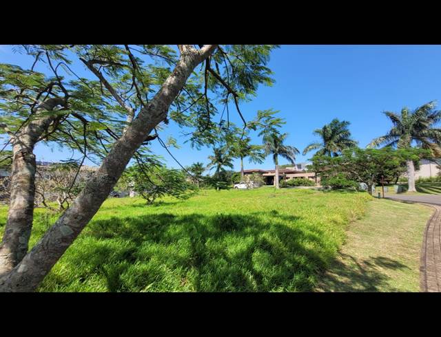 1,425M² VACANT LAND FOR SALE IN PALM LAKES ESTATE